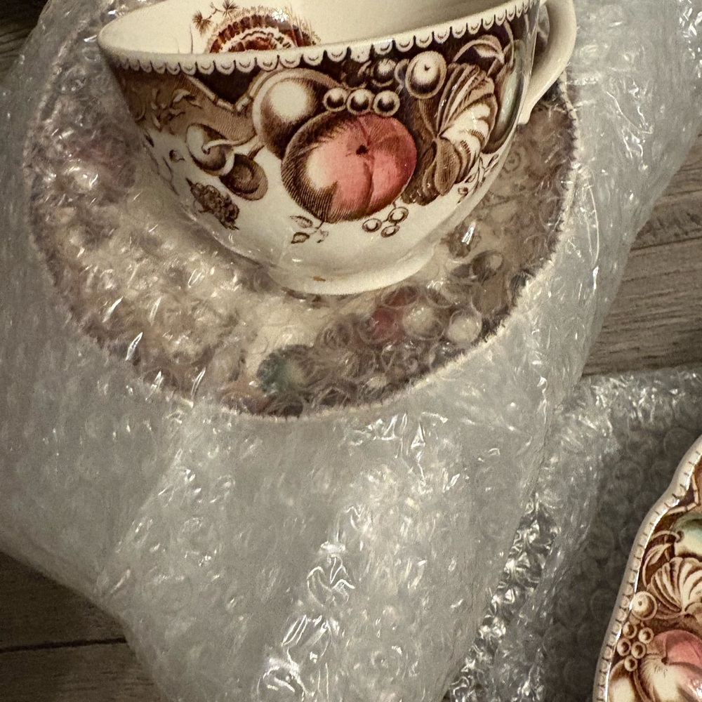 Johnson Brothers Turkey Dinner Plate. I have 10 dinner plates.  Price per plate. - Picture 4 of 5